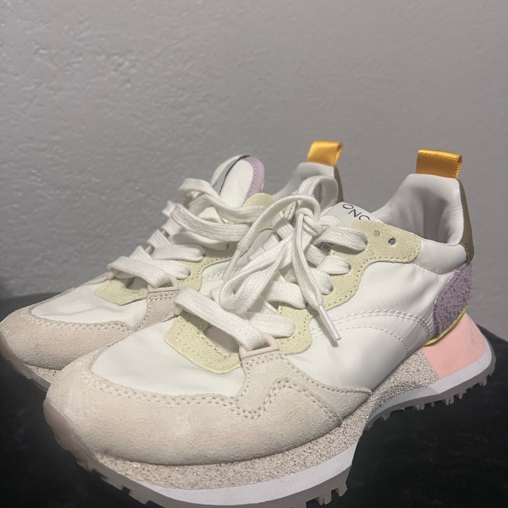 Oncept Pastel Multi-Color Casual Sneakers - White & Pink